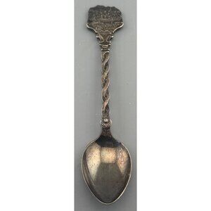 Vintage Washington Crossing the Delaware Souvenir Spoon Made in Holland 4 3/8"